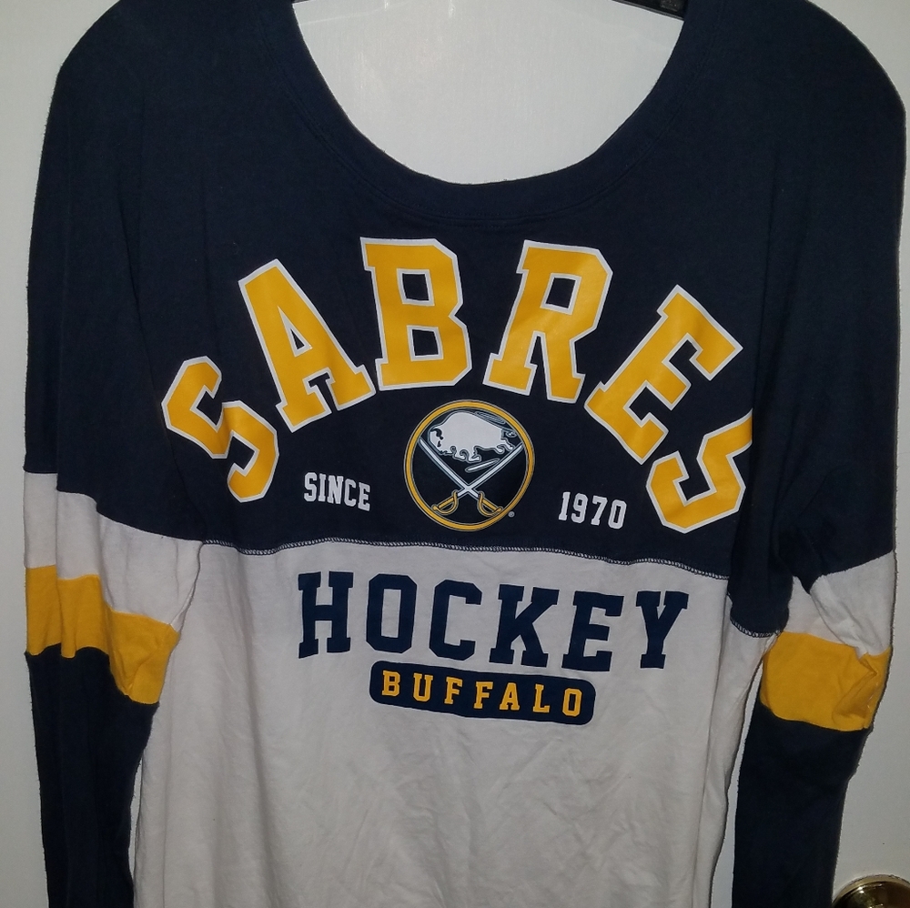 NHL Buffalo Sabres Hockey Women's New Era Long sleeve Tshirt sz Large